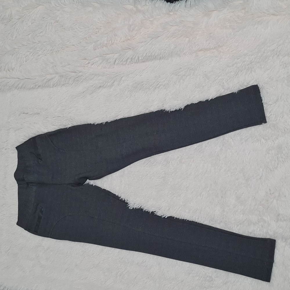 Woman elegant pants